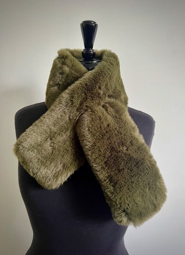 Lizzie Faux Fur Collar Scarf - 13 Colourso