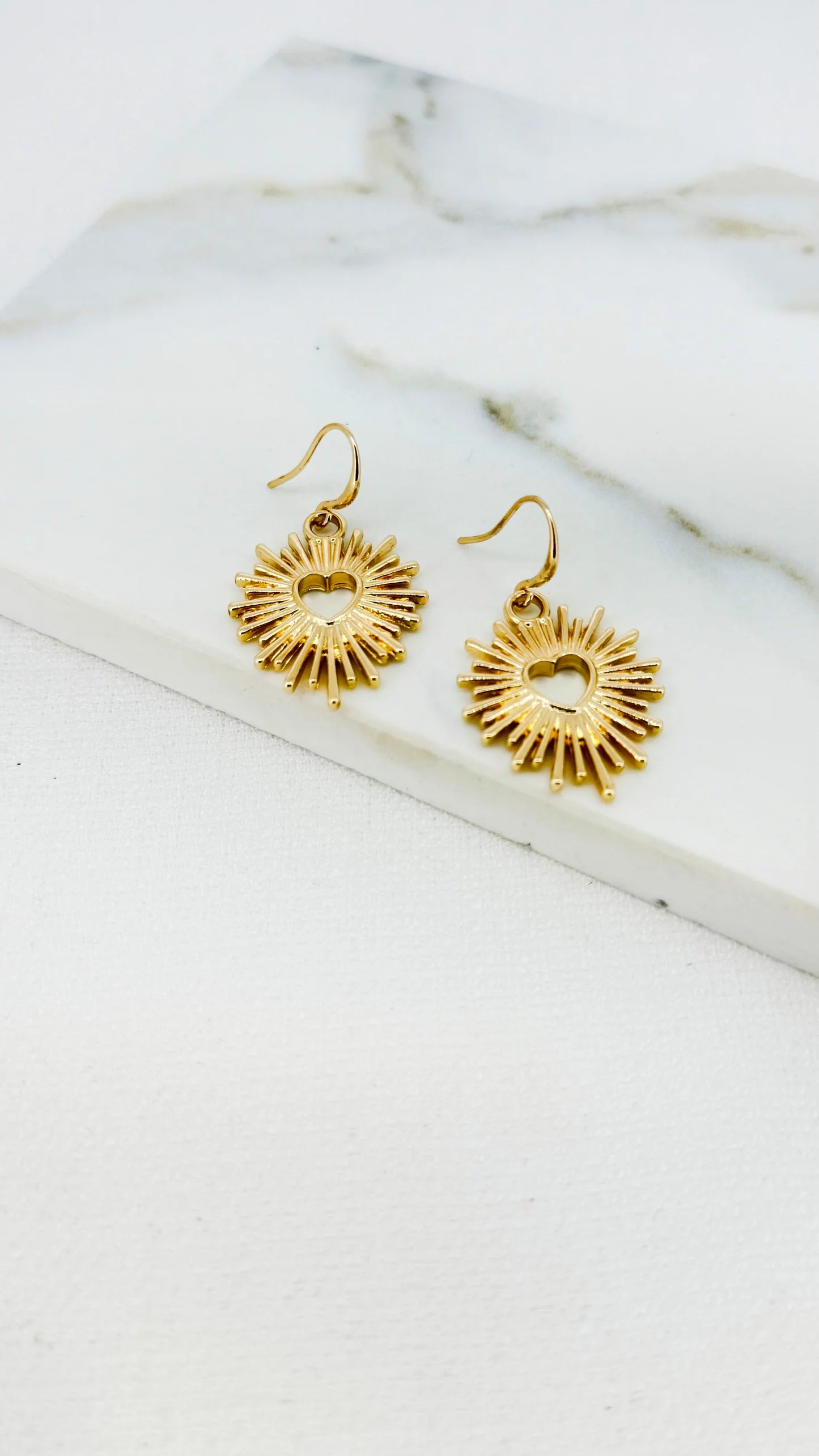 Envy Jewellery Sunburst Heart Dropper Earrings - Silver Or Gold Toned