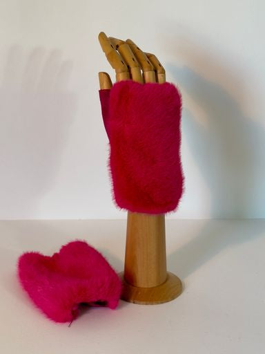 Faux Fur Fingerless Mittens pink