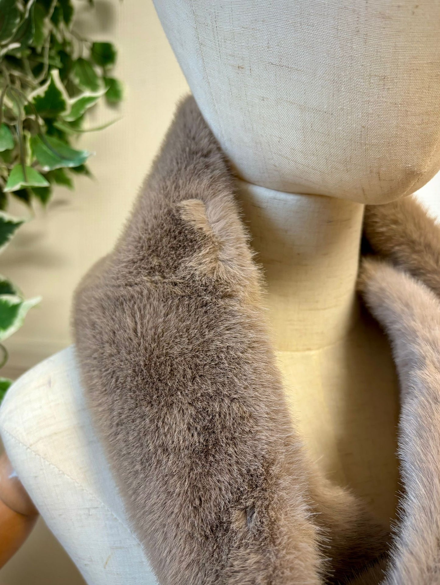 Faux Fur Snood taupe