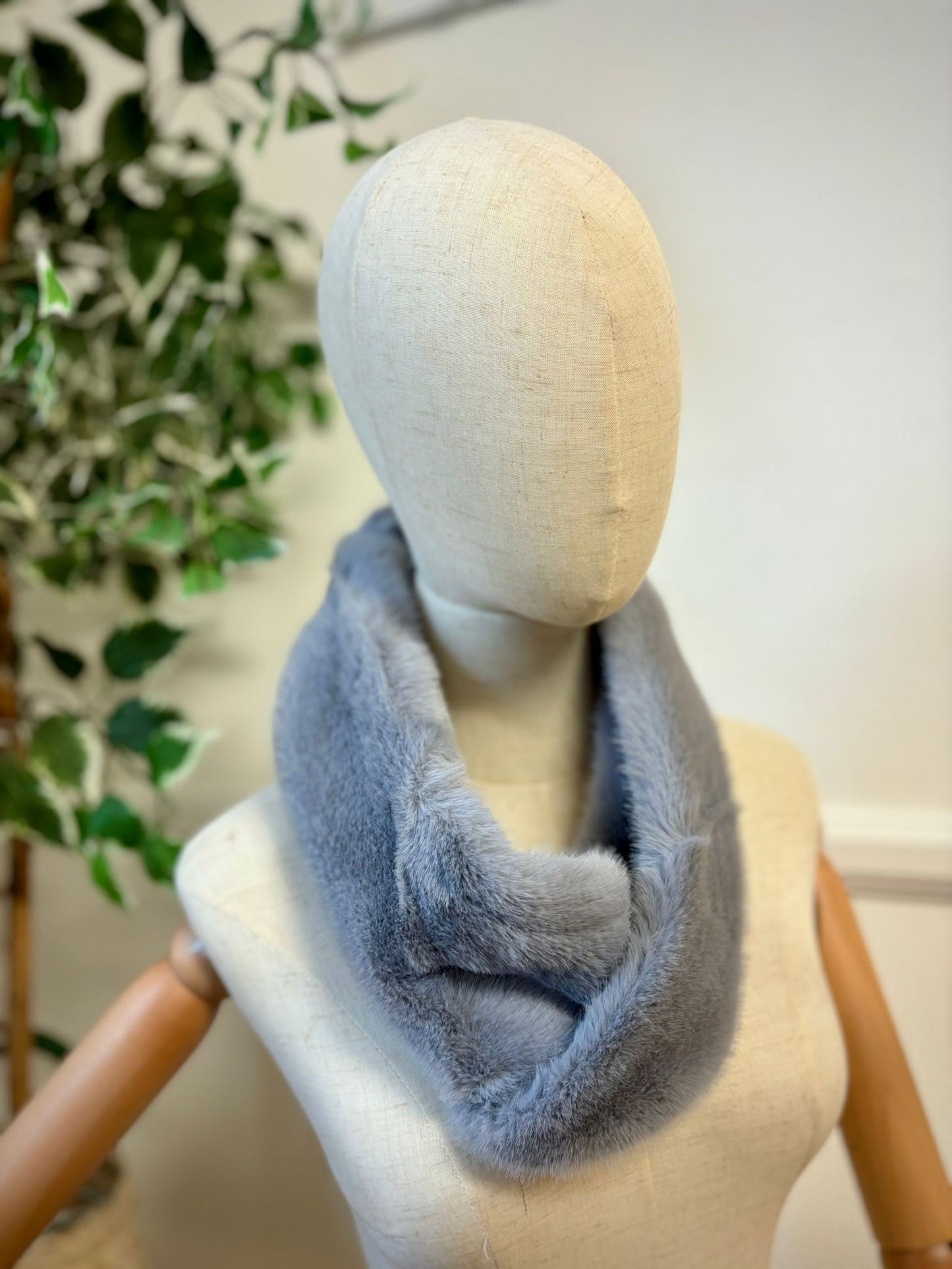 Faux Fur Snood grey