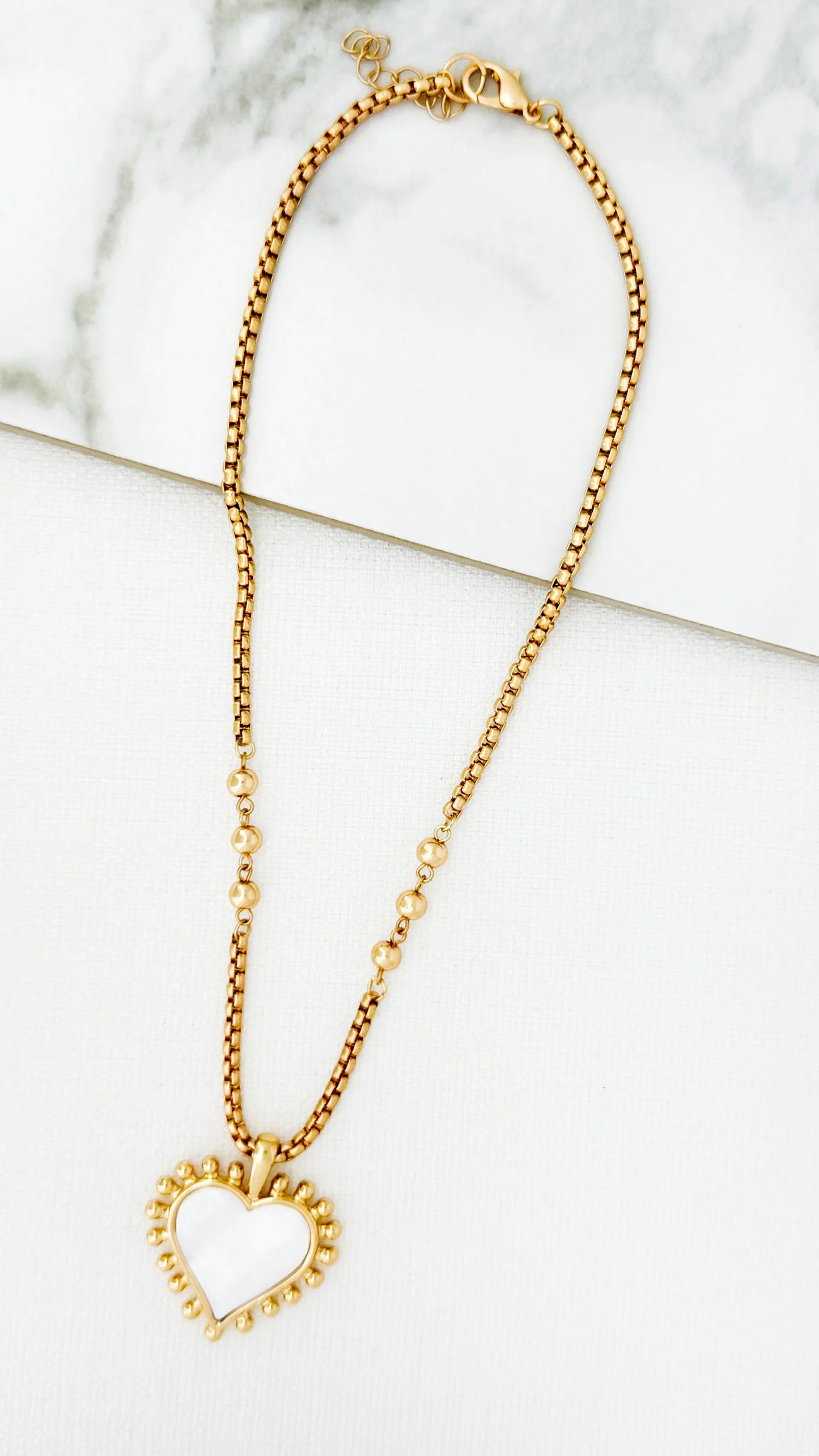 Envy Jewellery Gold Toned Short Necklace With Black Or White Heart Pendant