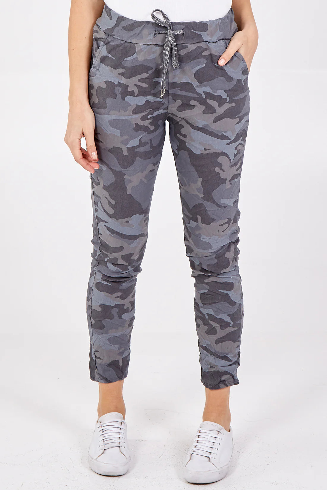 Jane Magic Camouflage Trousers