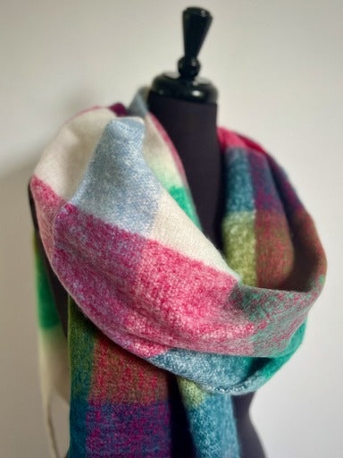 Winter Berry Checked Blanket Scarf lo