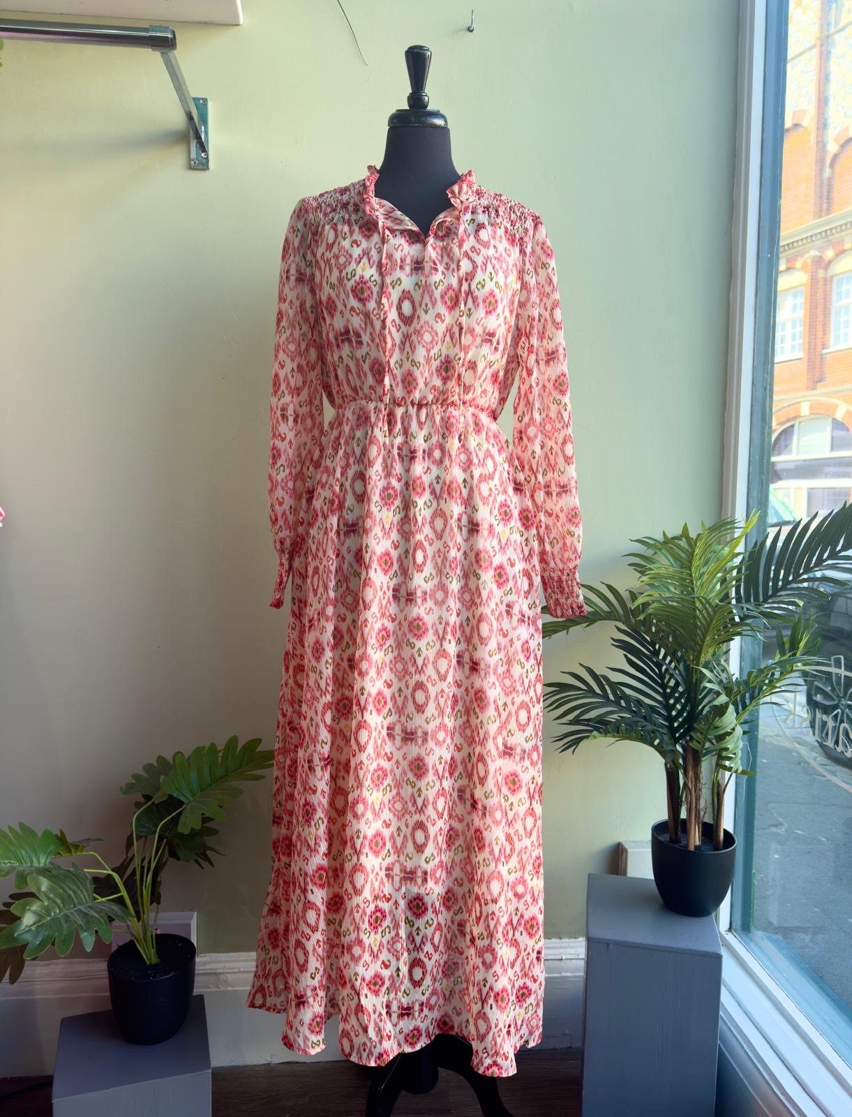 Suzanna Chiffon Maxi Dress With Shirred Details - Peach & Cream