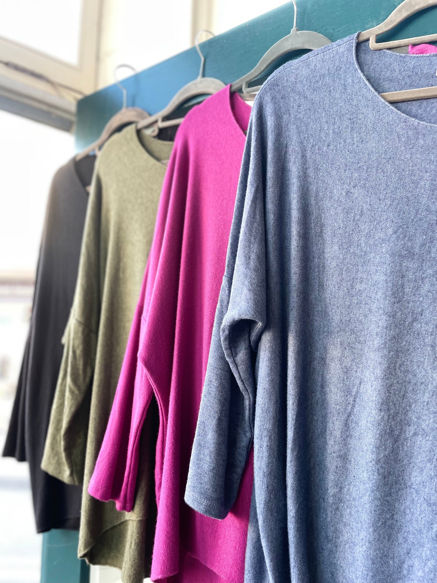 Ali Lightweight Basic Jumper
