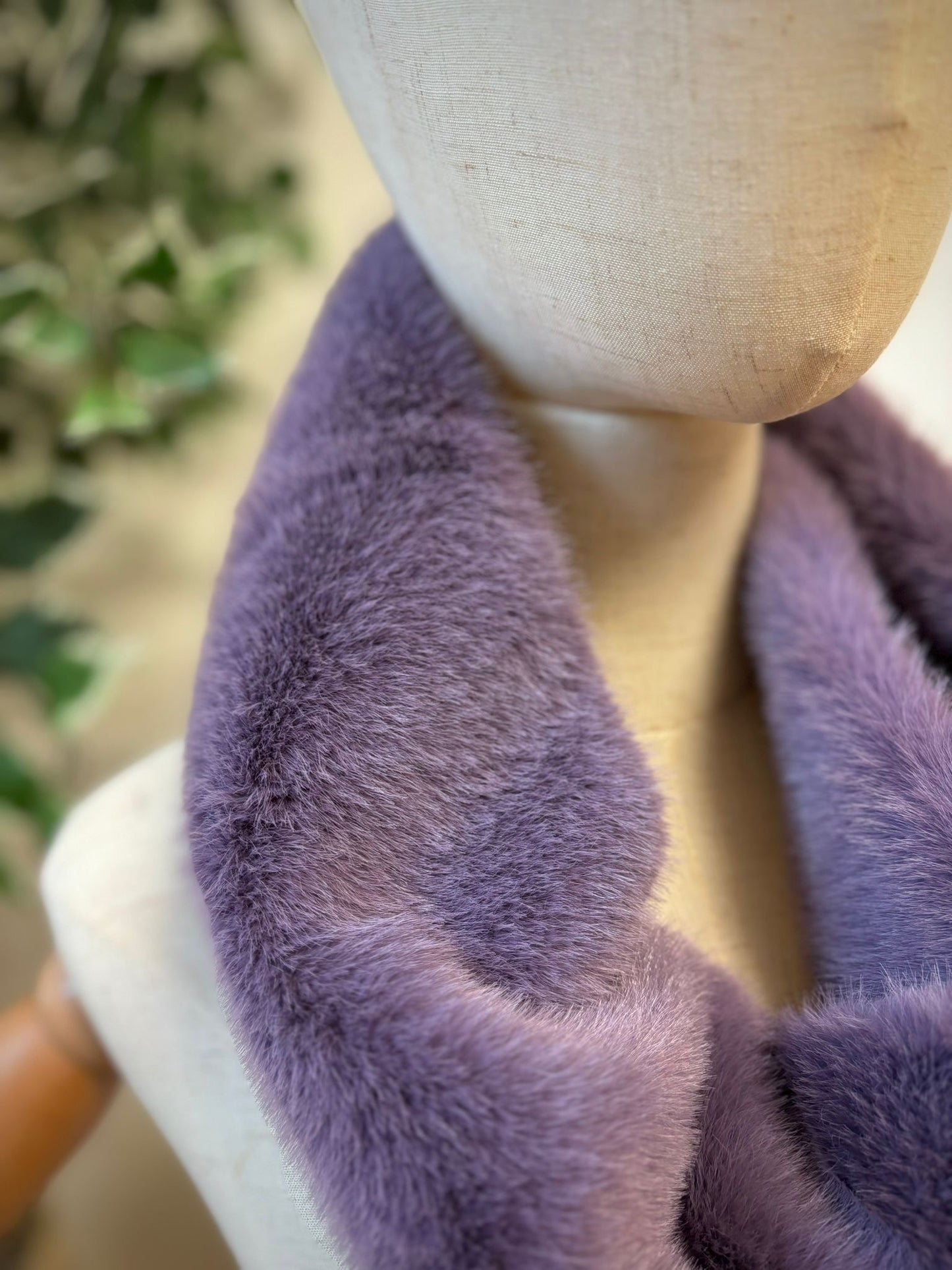 Faux Fur Snood grape lilac