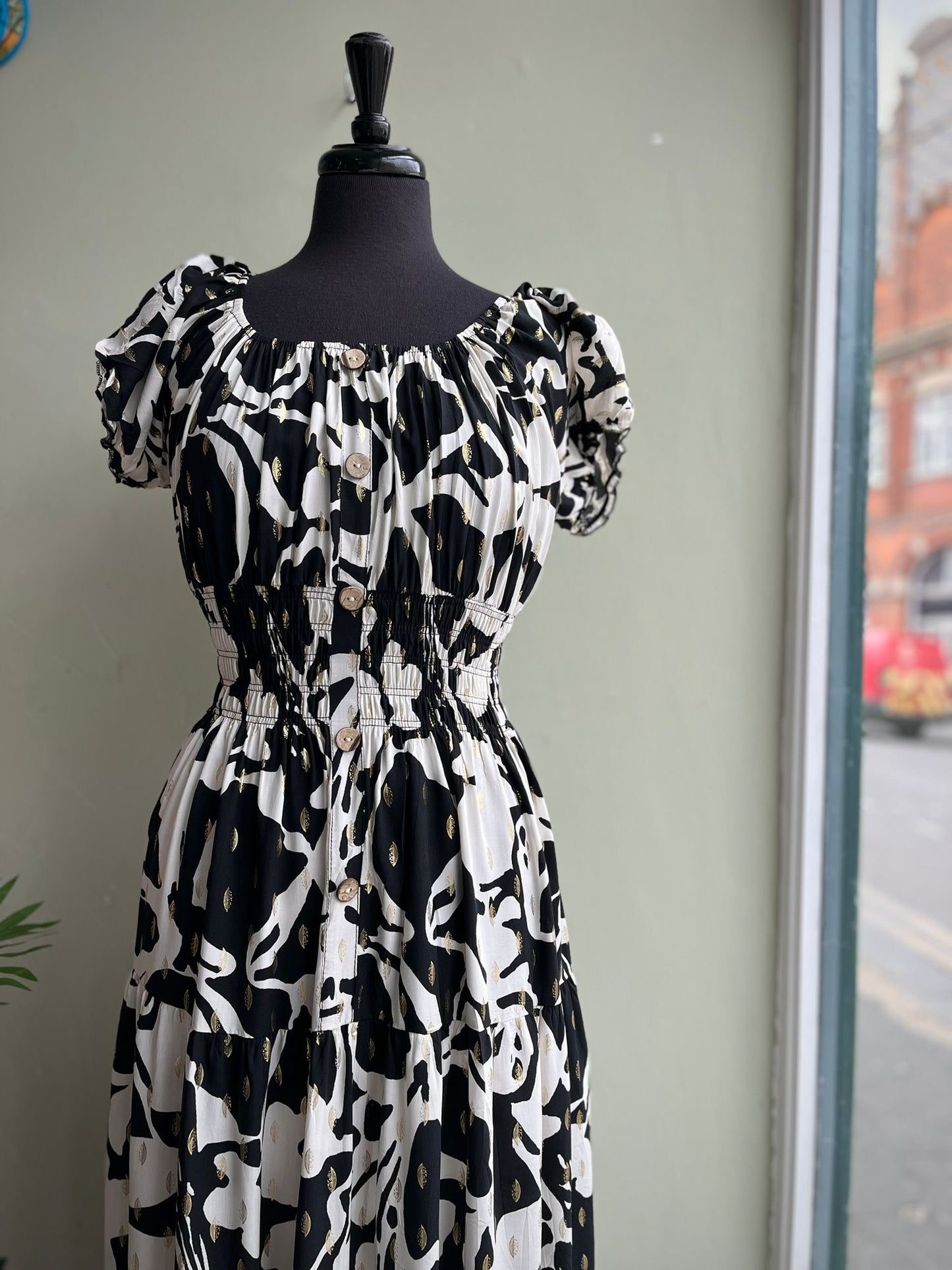 Louise Bardot Neckline Short Sleeve Shirred Waist Maxi Dress - Black & White Floral