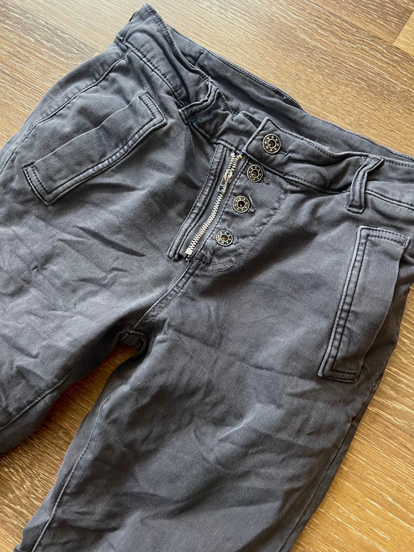 Melly & Co Grey Jeans