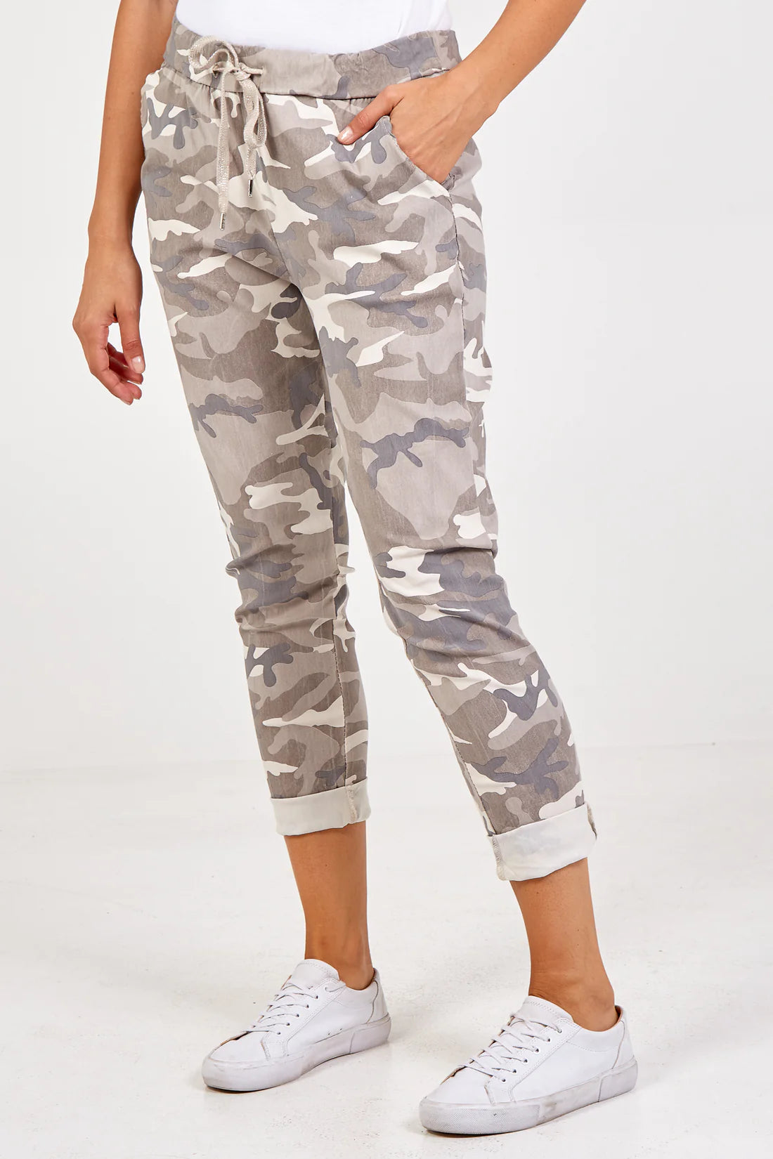 Jane Magic Camouflage Trousers