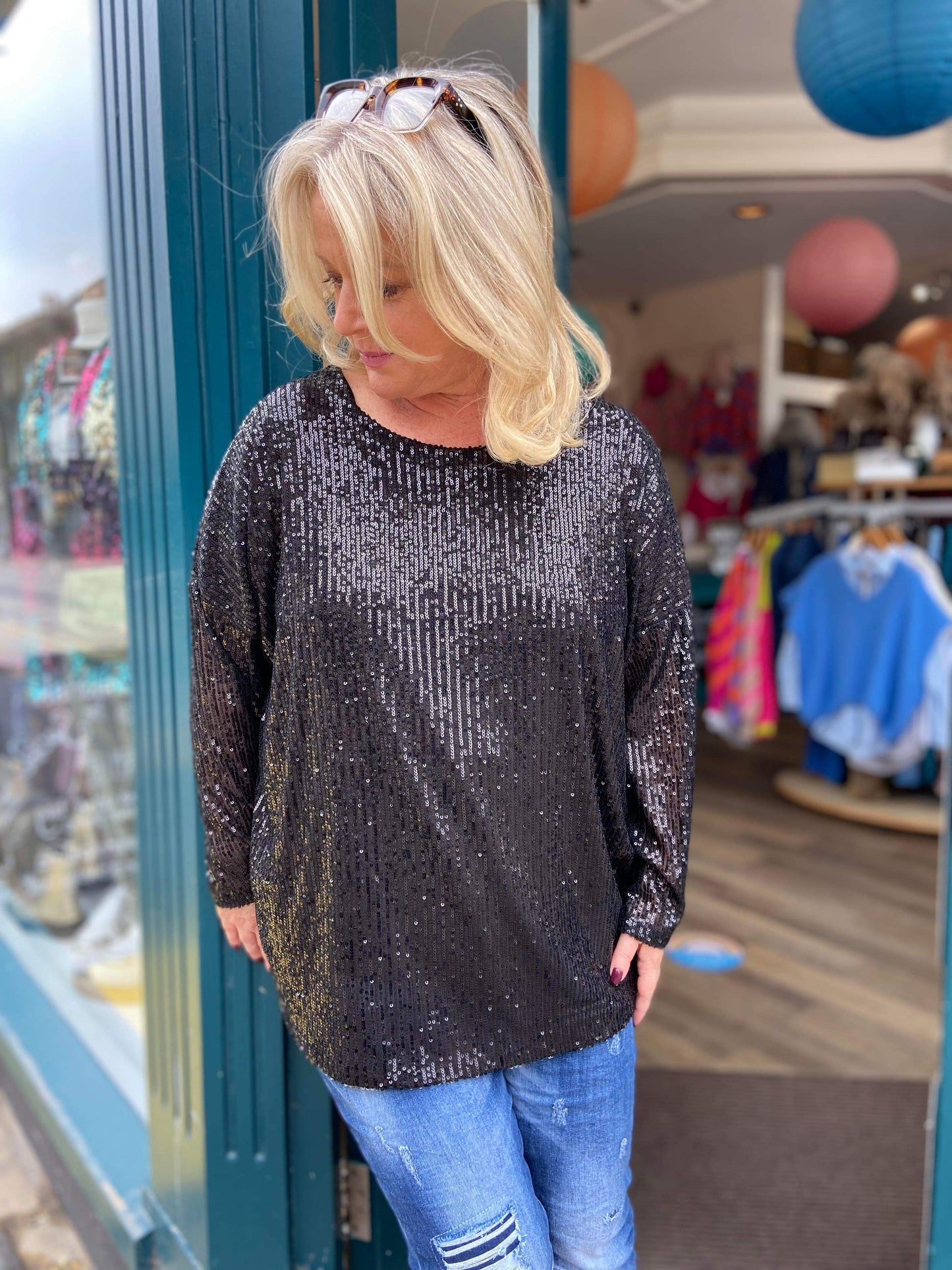 Bianca Sequinned Long Sleeved Slouchy Top - Black