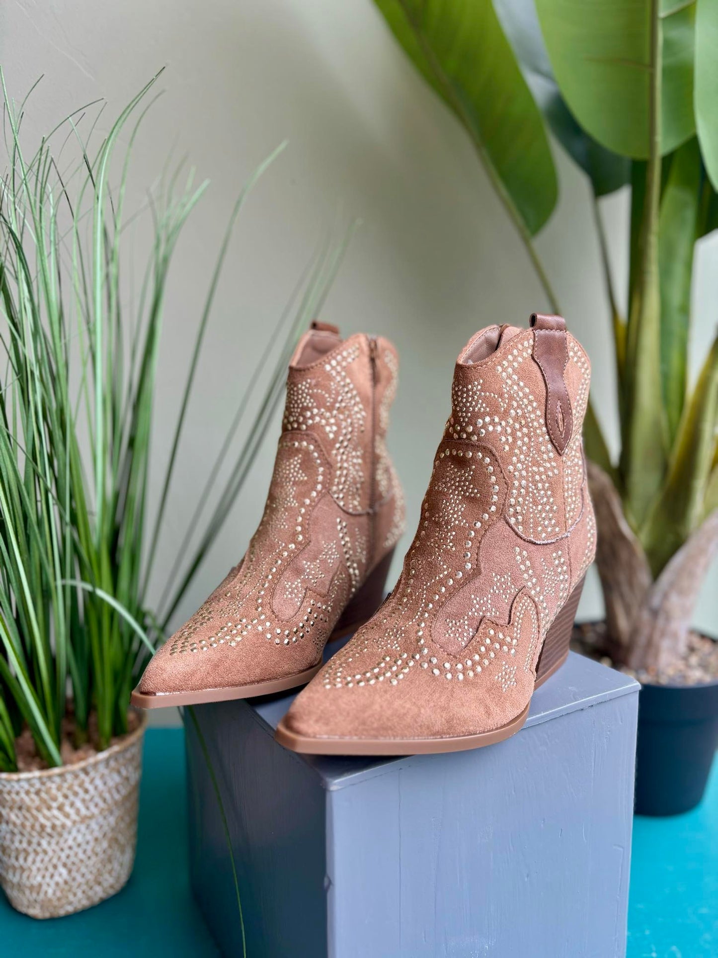 Betty Stud Embellished Faux Suede Short Ankle Cowboy Boots - Light Tan