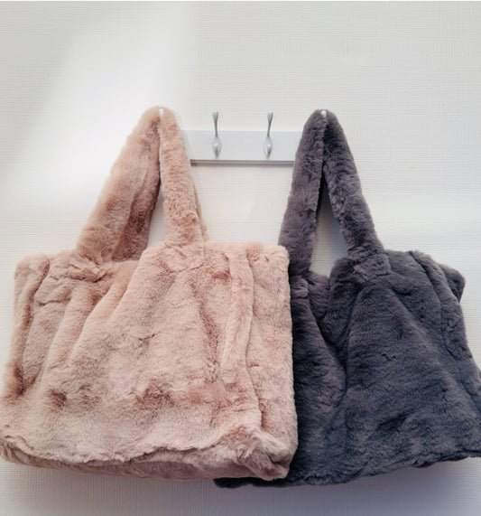 Extra Large Faux Fur Weekend Tote Bag - Grey Or Beige