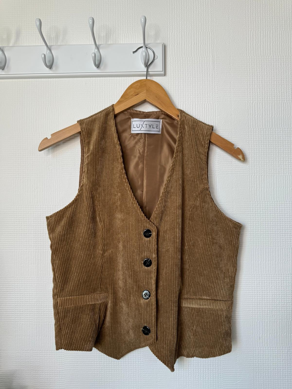 Victoria Classic Corduroy Waistcoat Camel Or Black