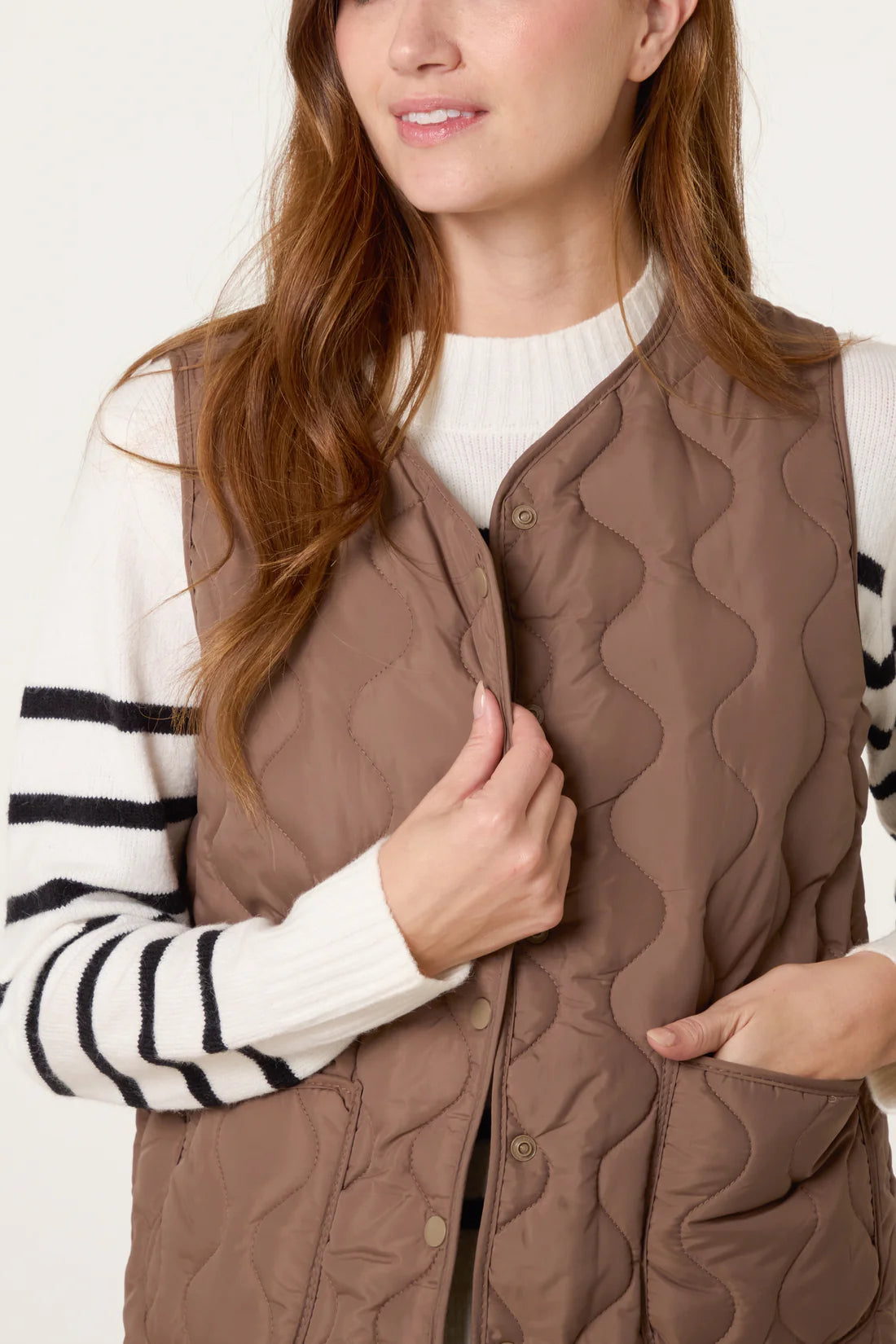 Lydia Lightweight Quilted Gilet - Mocha Taupe Or Stone Beige