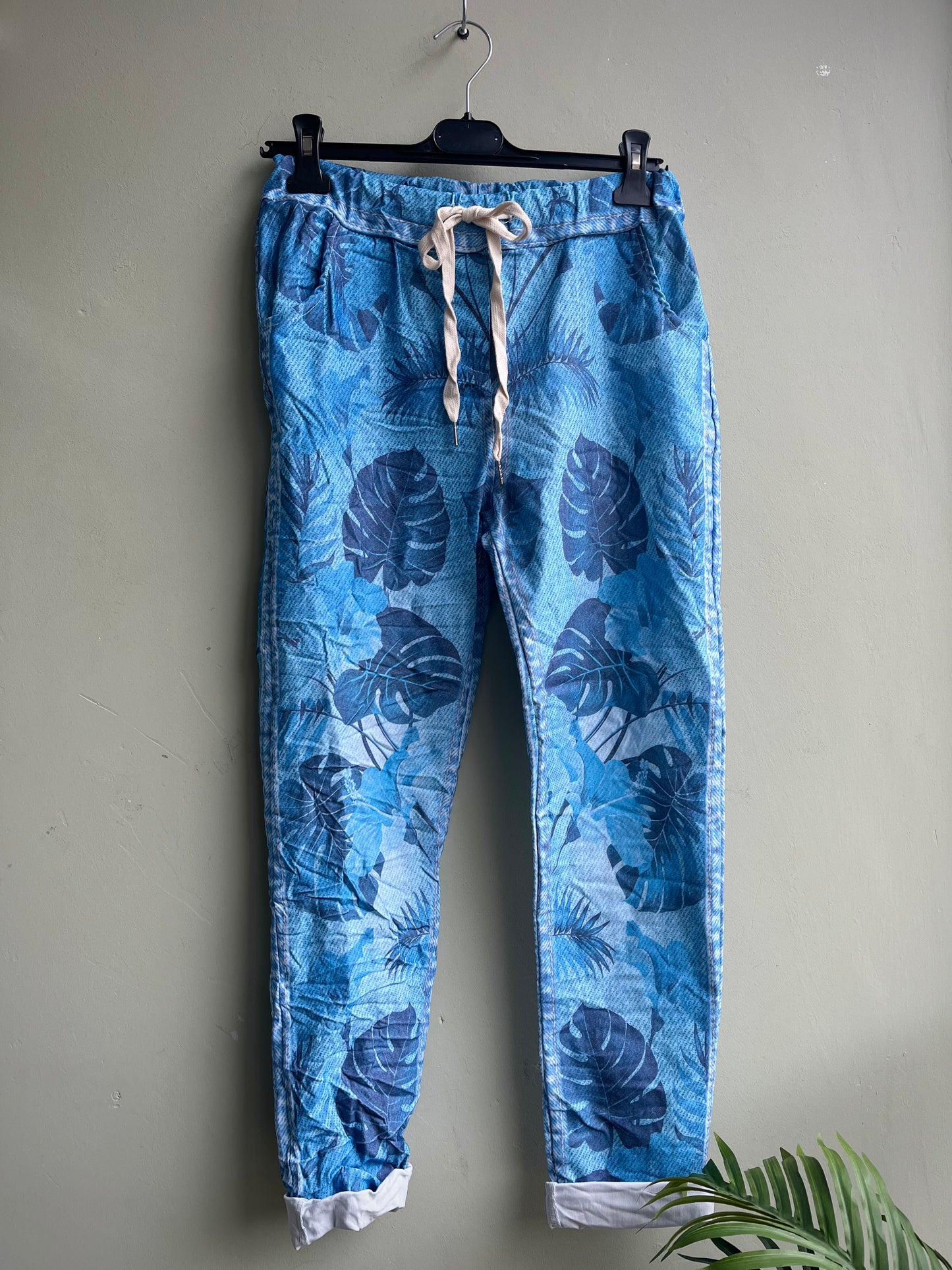 Belinda Printed Magic Trousers - Palm Print