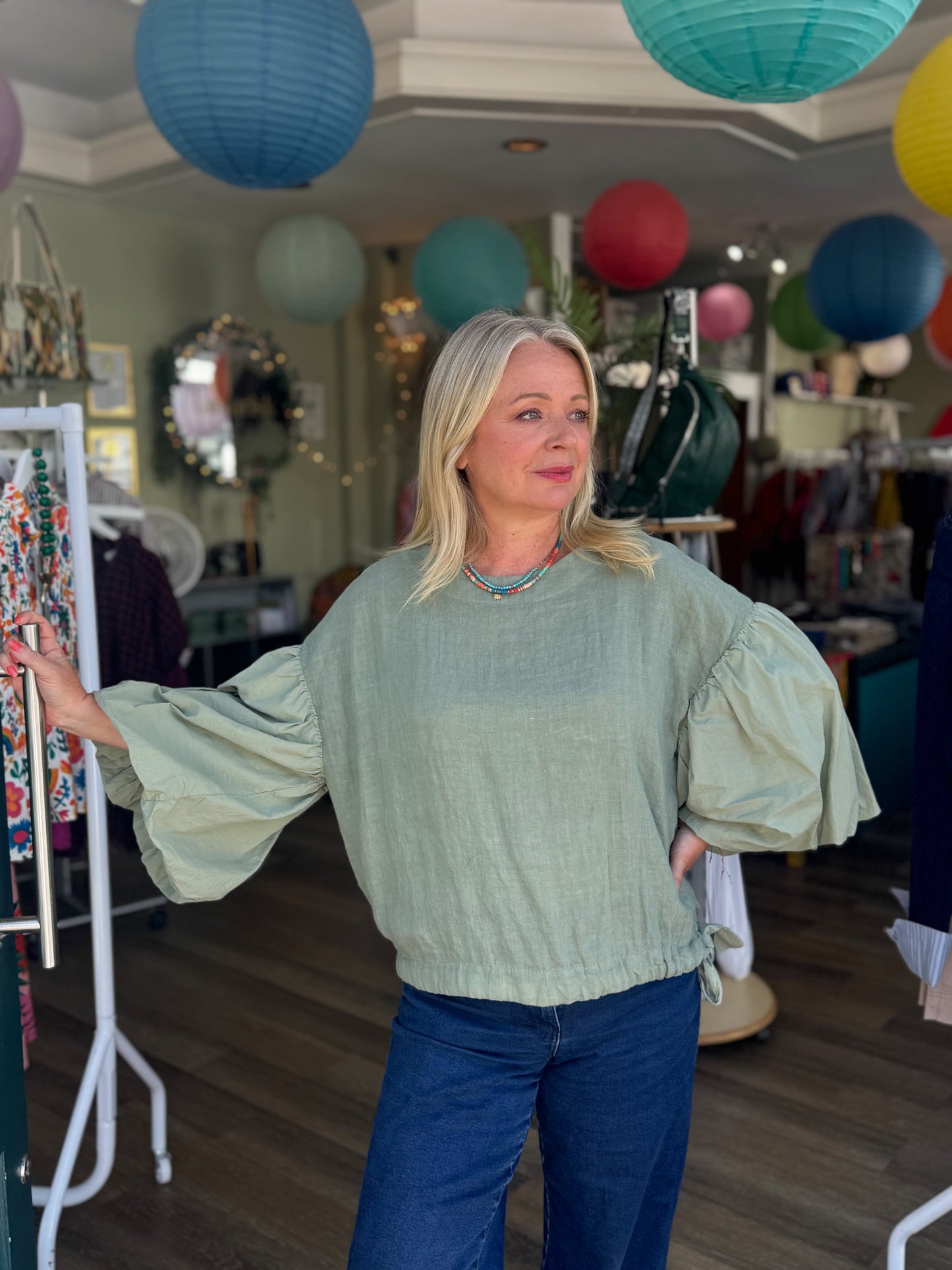 Una Linen Top With Balloon Sleeves