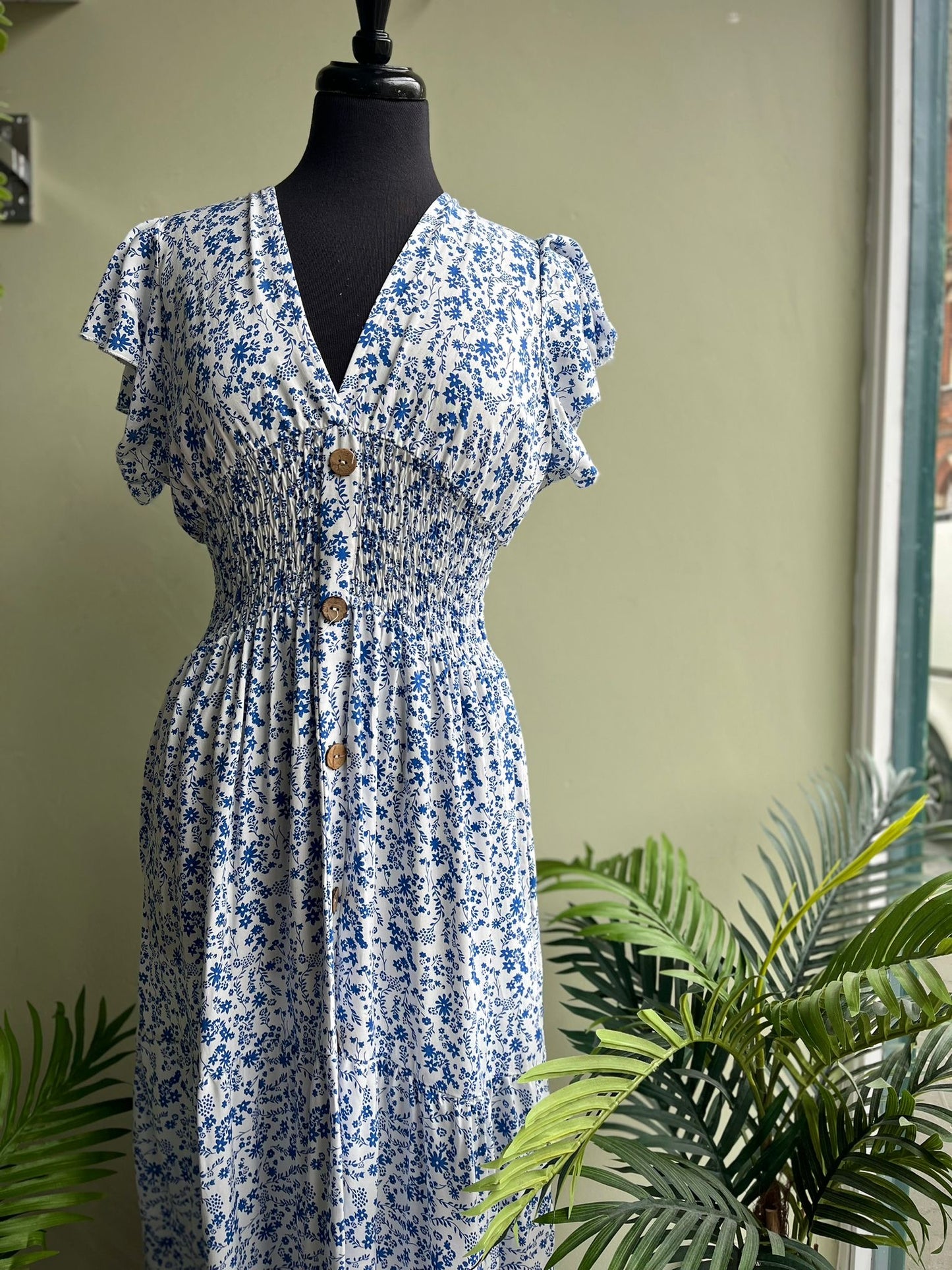 Meadow Ditsy Print Shirred Waist Maxi Dress With Short Frill Sleeves - Black Or Blue