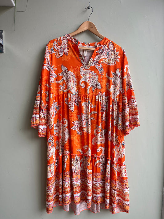 Evie Paisley Print Short Tiered Dress With Fluted Sleeves - Red Or Orange
