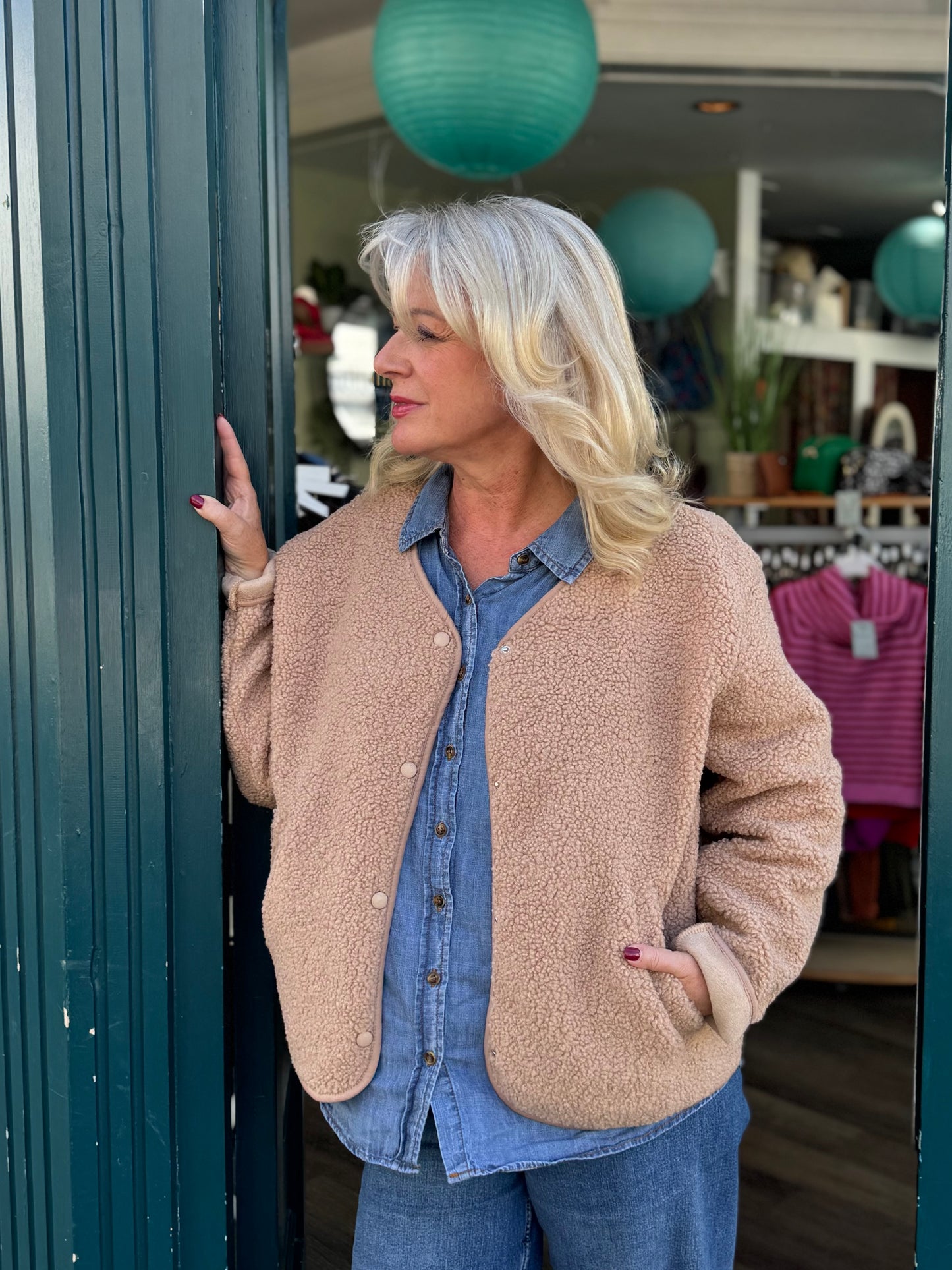 Sophie Borg Faux Shearling Lightweight Fleece Short Jacket - Warm Beige
