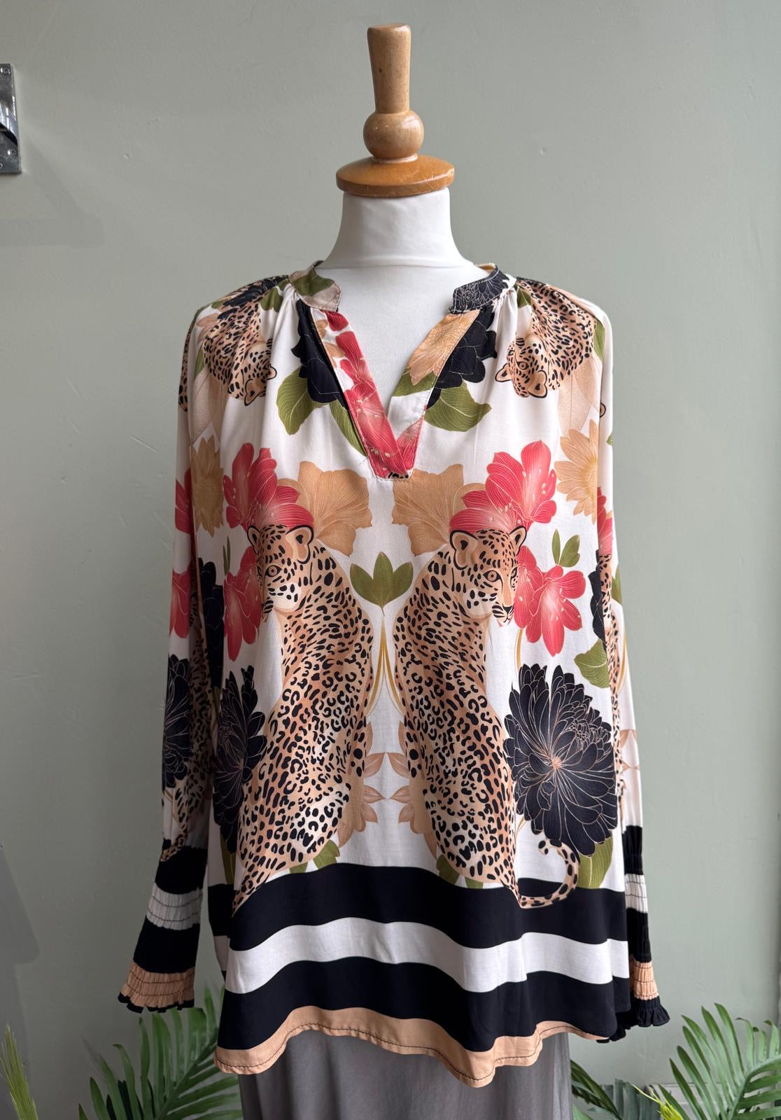 Leopard & Floral Print Blouse With Deep Shirred Cuffs black 