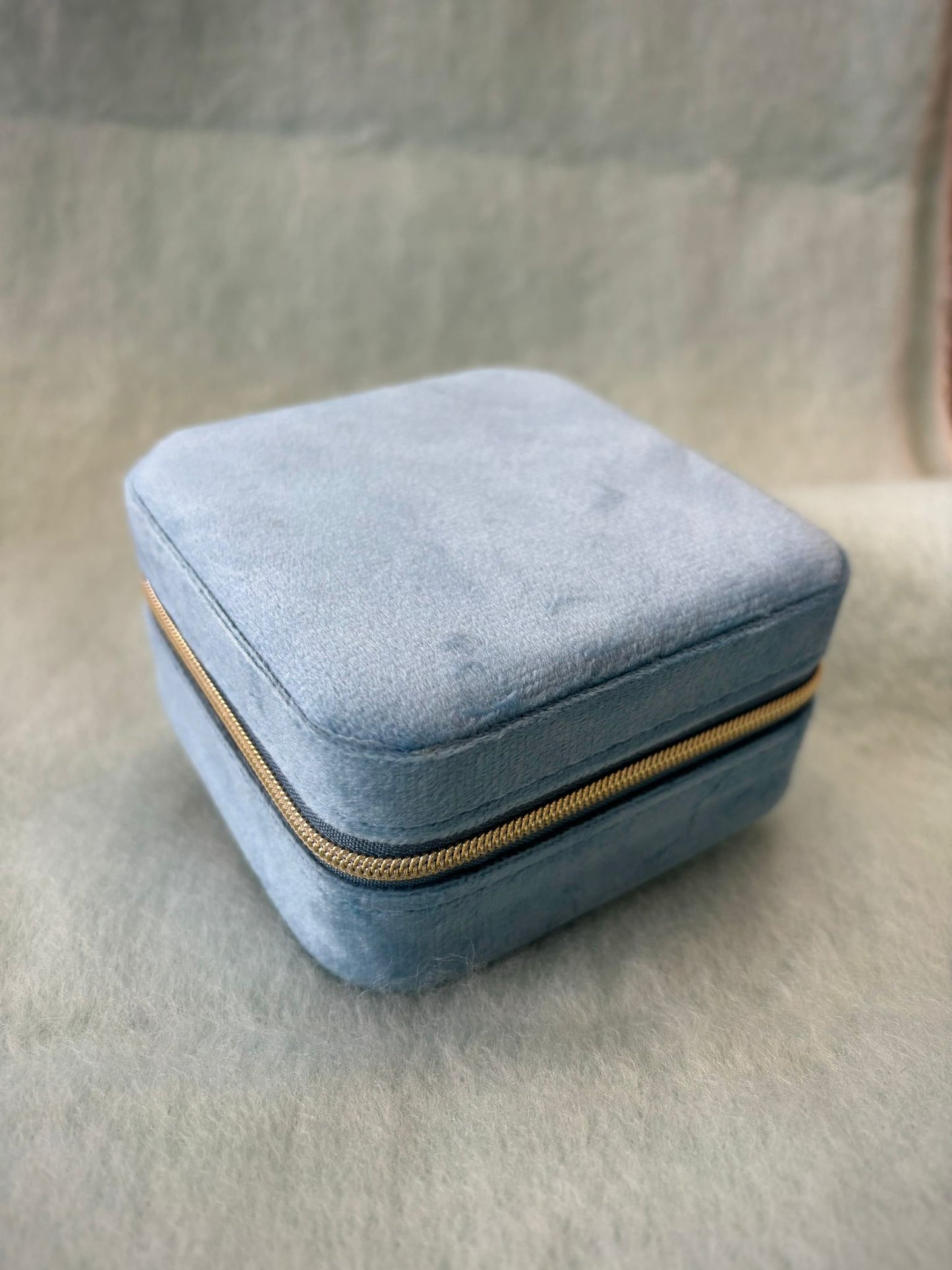 Plush Velvet Travel Jewellery Box - 4 Colours