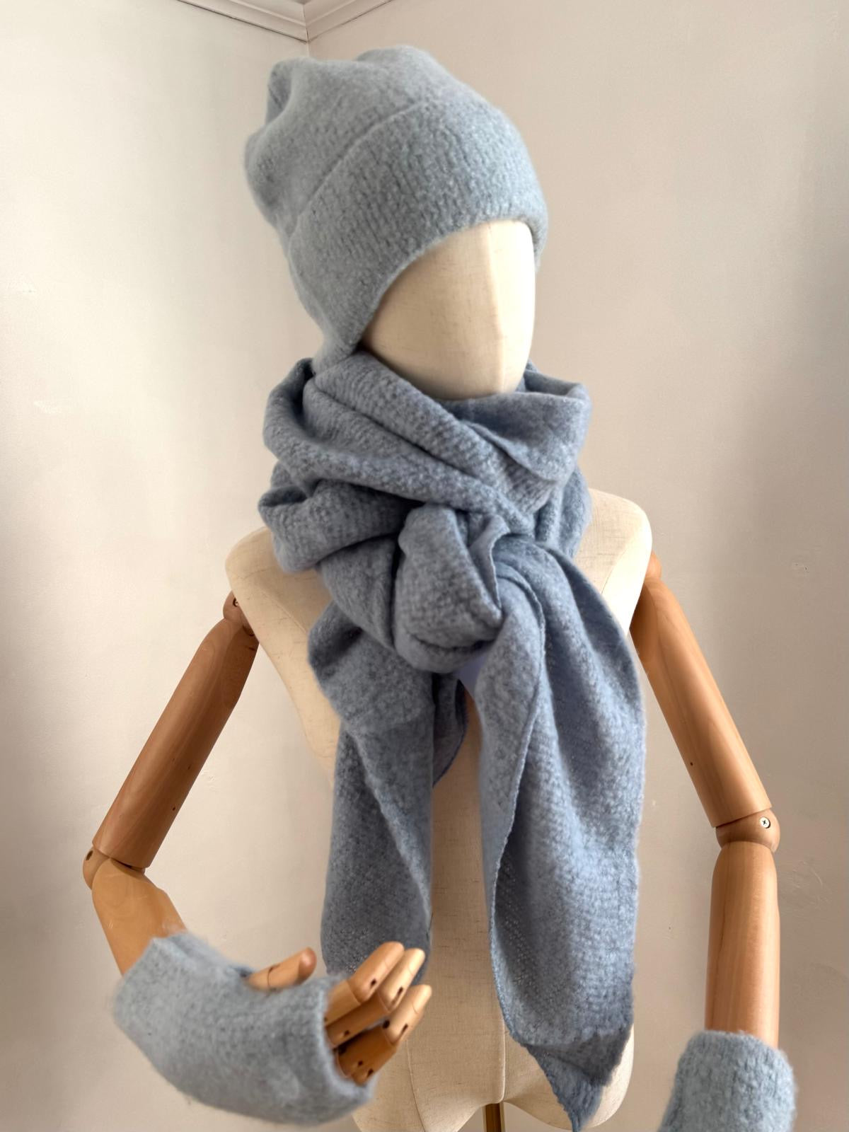 Super Soft Beanie Hat, Blanket Scarf & Fingerless Gloves Set powder pastel blue 