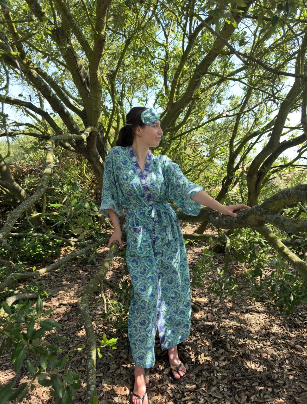 Tamarisk Bazaar Luxury Hand-Block Printed Indian Cotton Dressing Gown Robe - Blue & Green