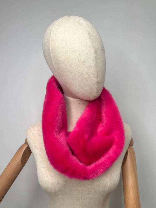 Bright pink faux fur snood 