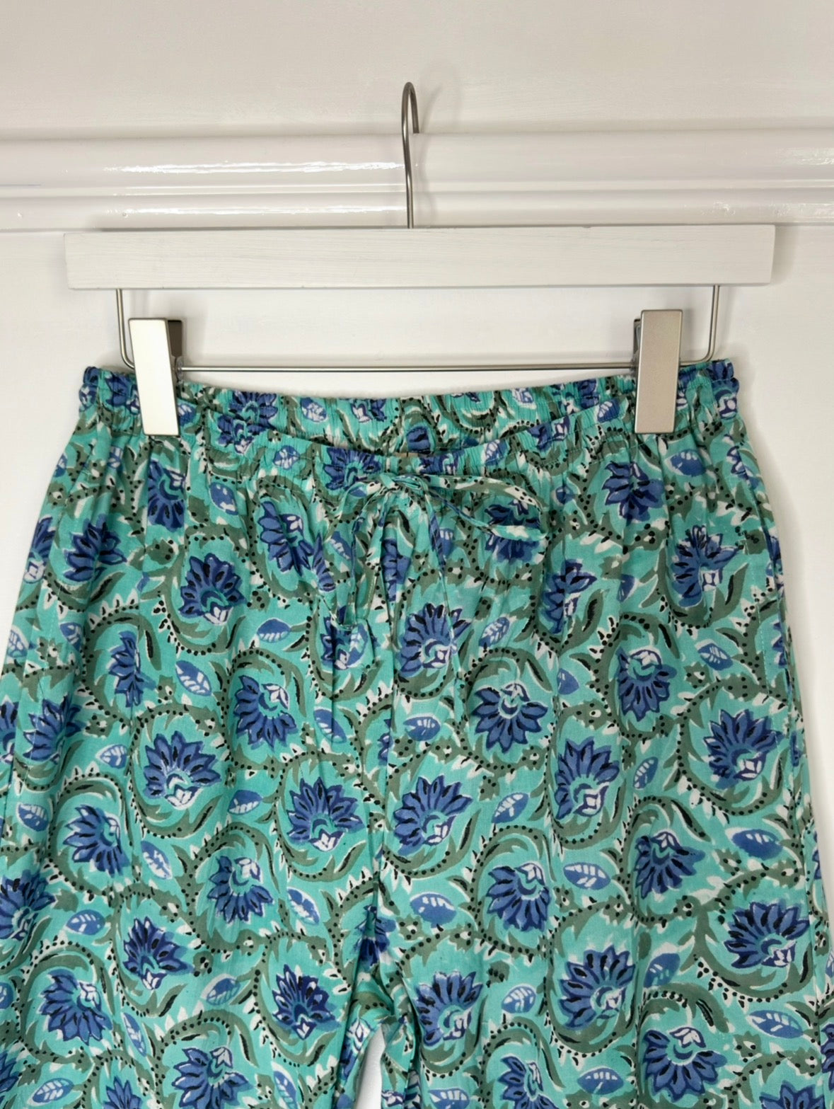 Tamarisk Bazaar Luxury Hand Printed Indian Cotton Pyjamas - Blue & Green Floral