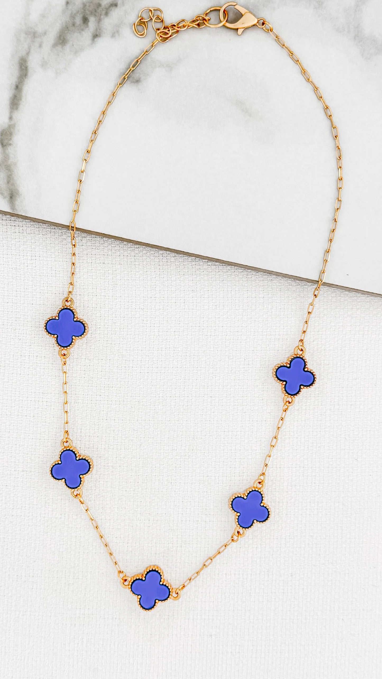 Envy Jewellery Short gold and blue fleur necklace