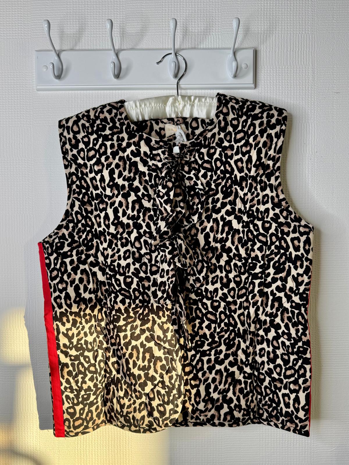 Molly Bow Fastening Quilted Gilet Waistcoat - Leopard Print With Red Ribbon Trim