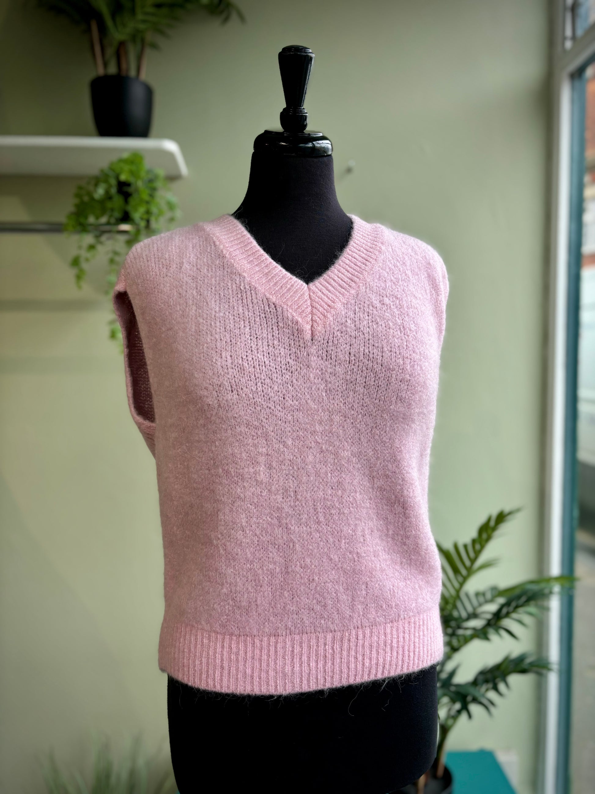 Alpaca blend tank top knitted vest pastel pink 