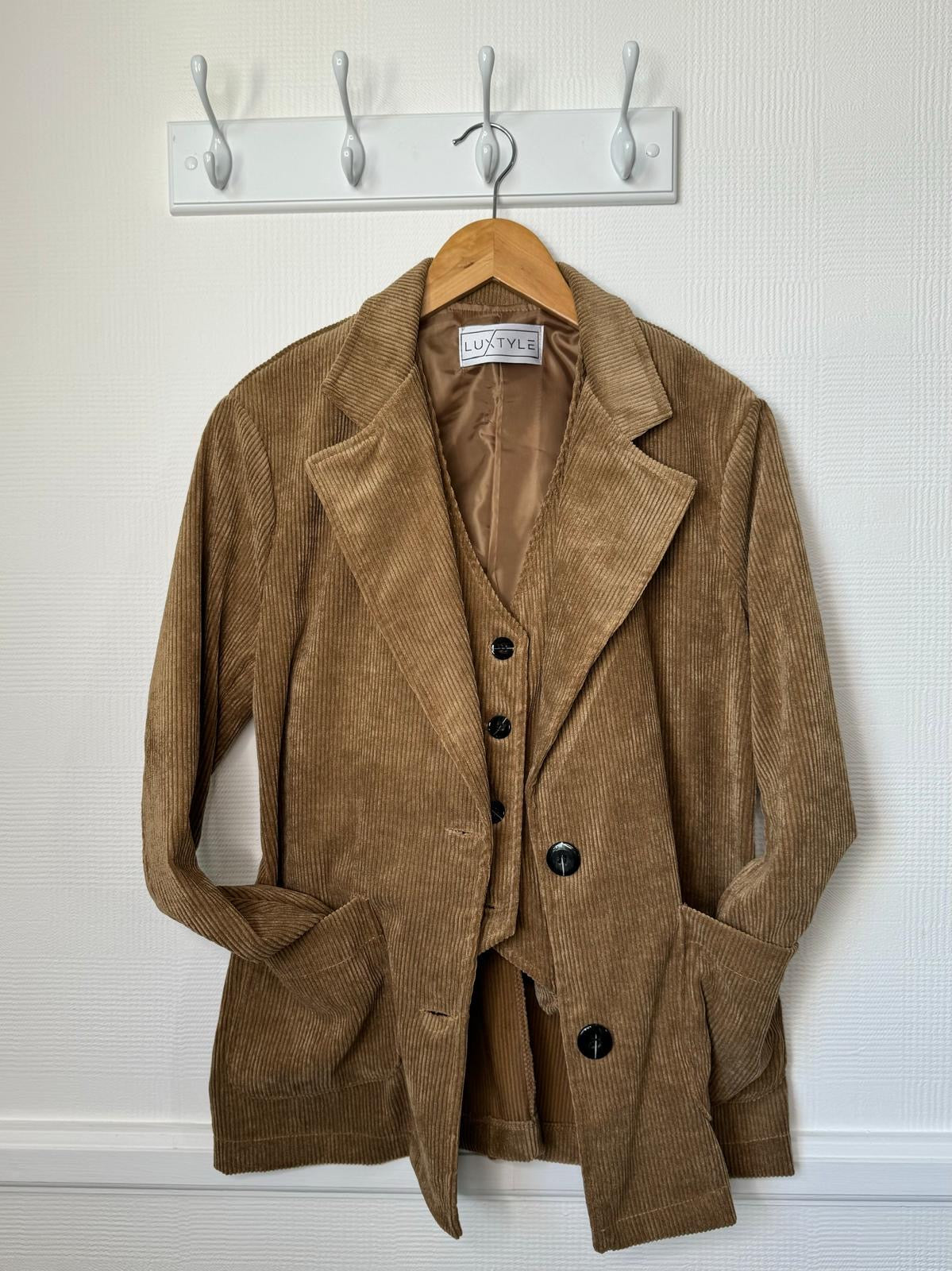 Victoria Classic Corduroy Jacket - Camel Or Black