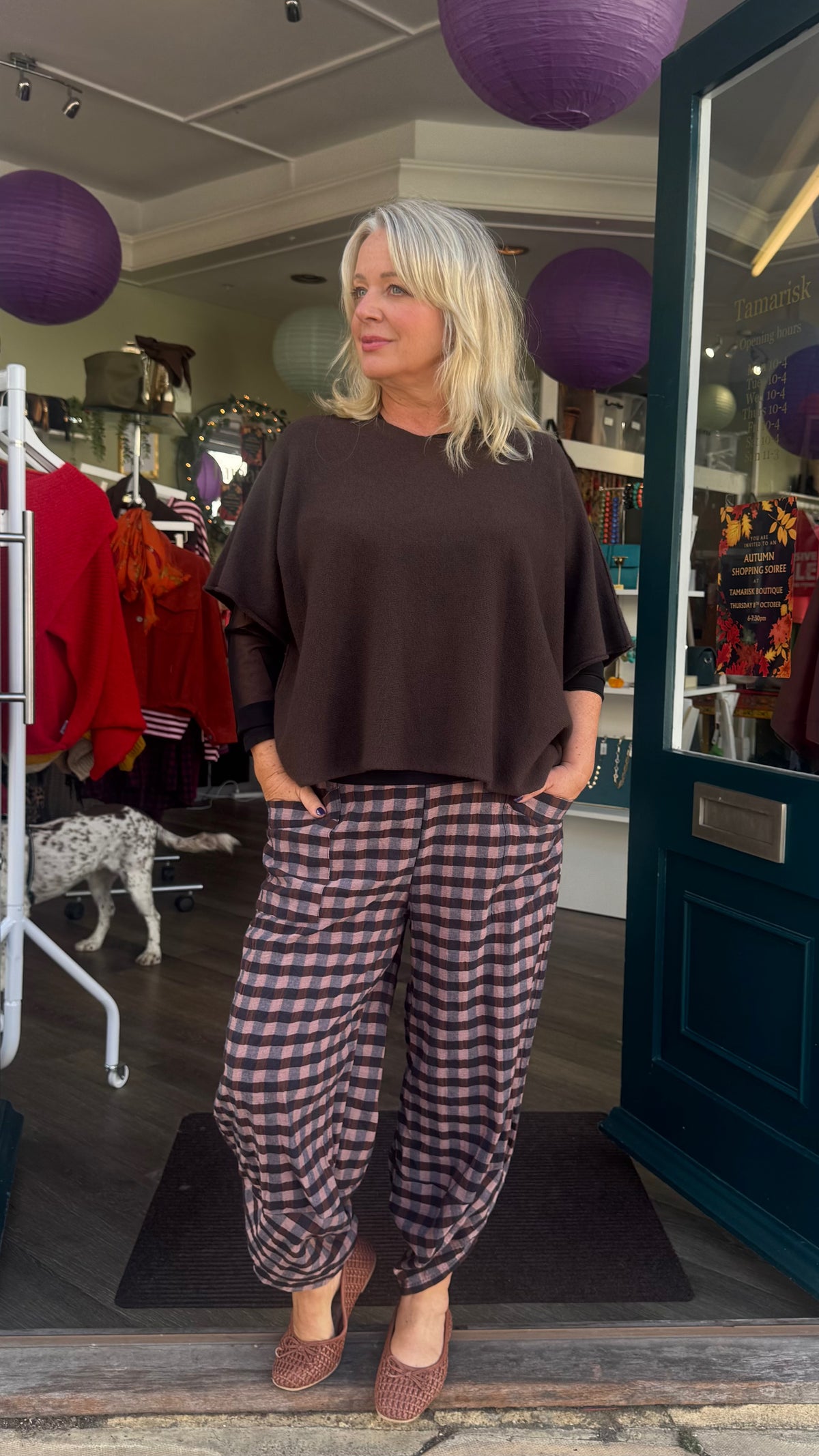 Checked Barrel Leg Trousers