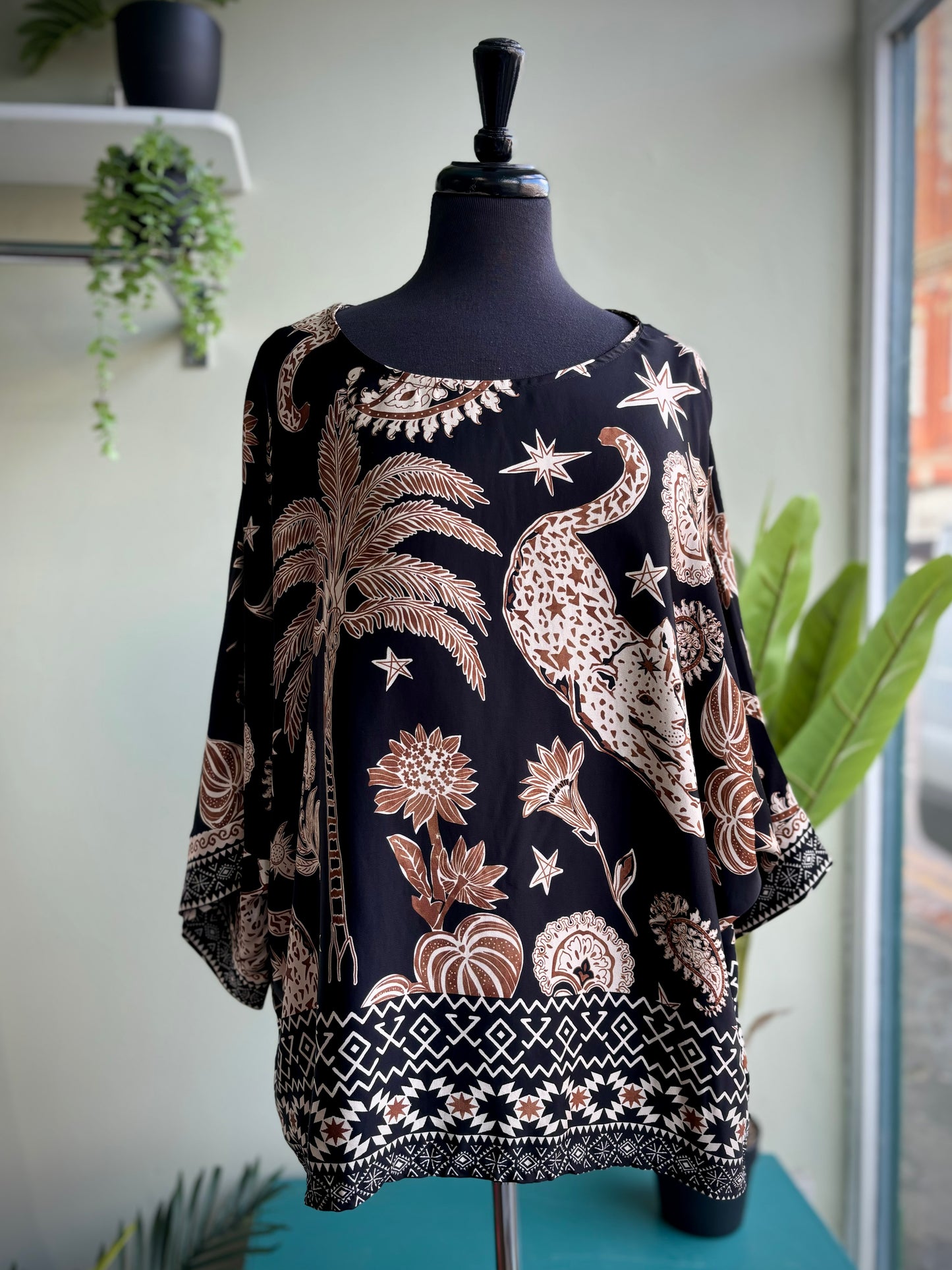 Evangeline Jungle Print Loose Satin Tunic Top - Black & Tan