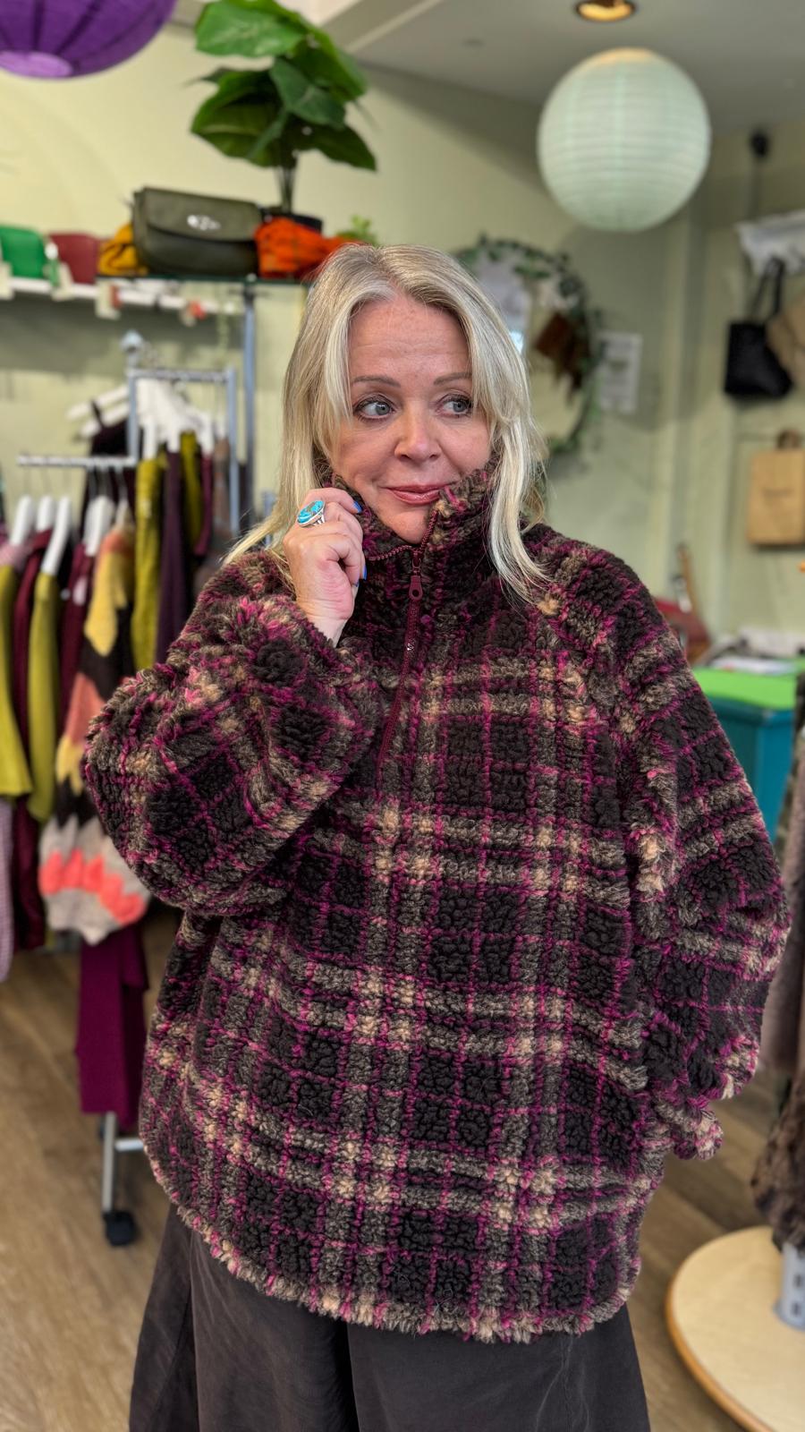 Monique Shaggy Checked Fleece