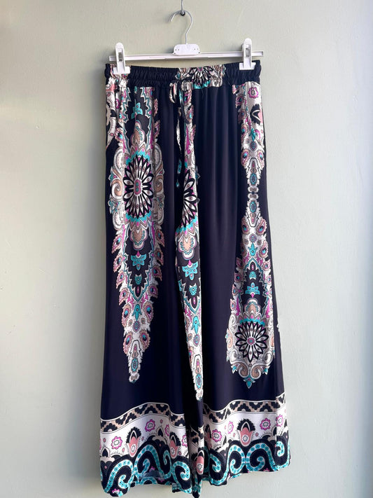 Kaya Wide Leg Pull On Trousers - Black Paisley